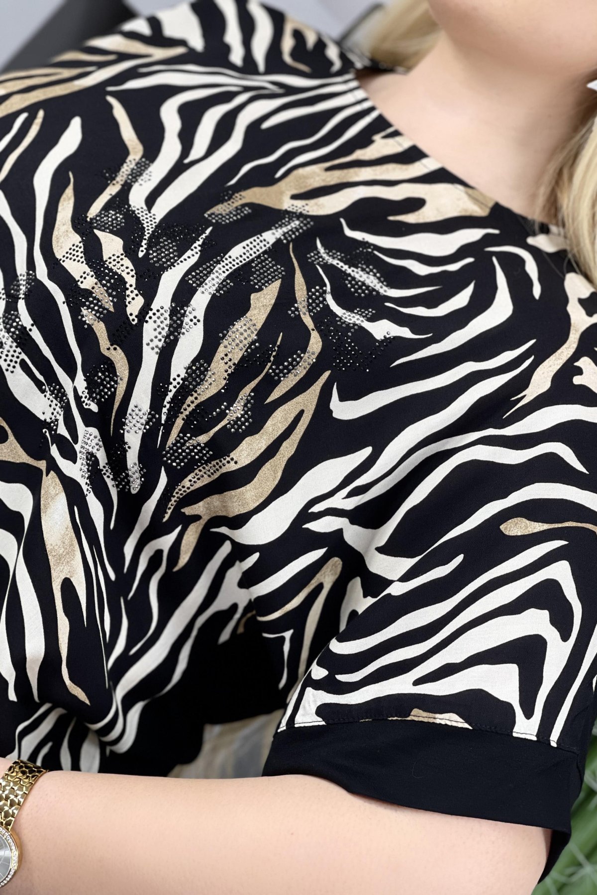 Zebra Desen Taşlı Bluz 